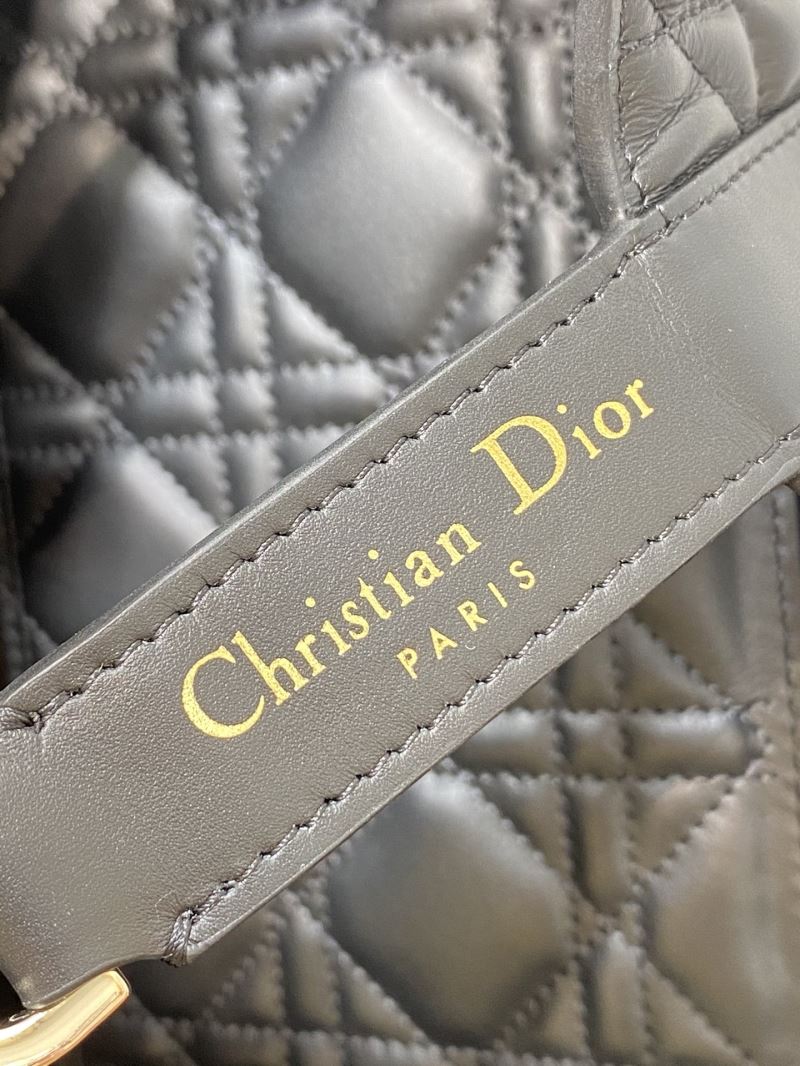 chr1st1an D10r shopping bags